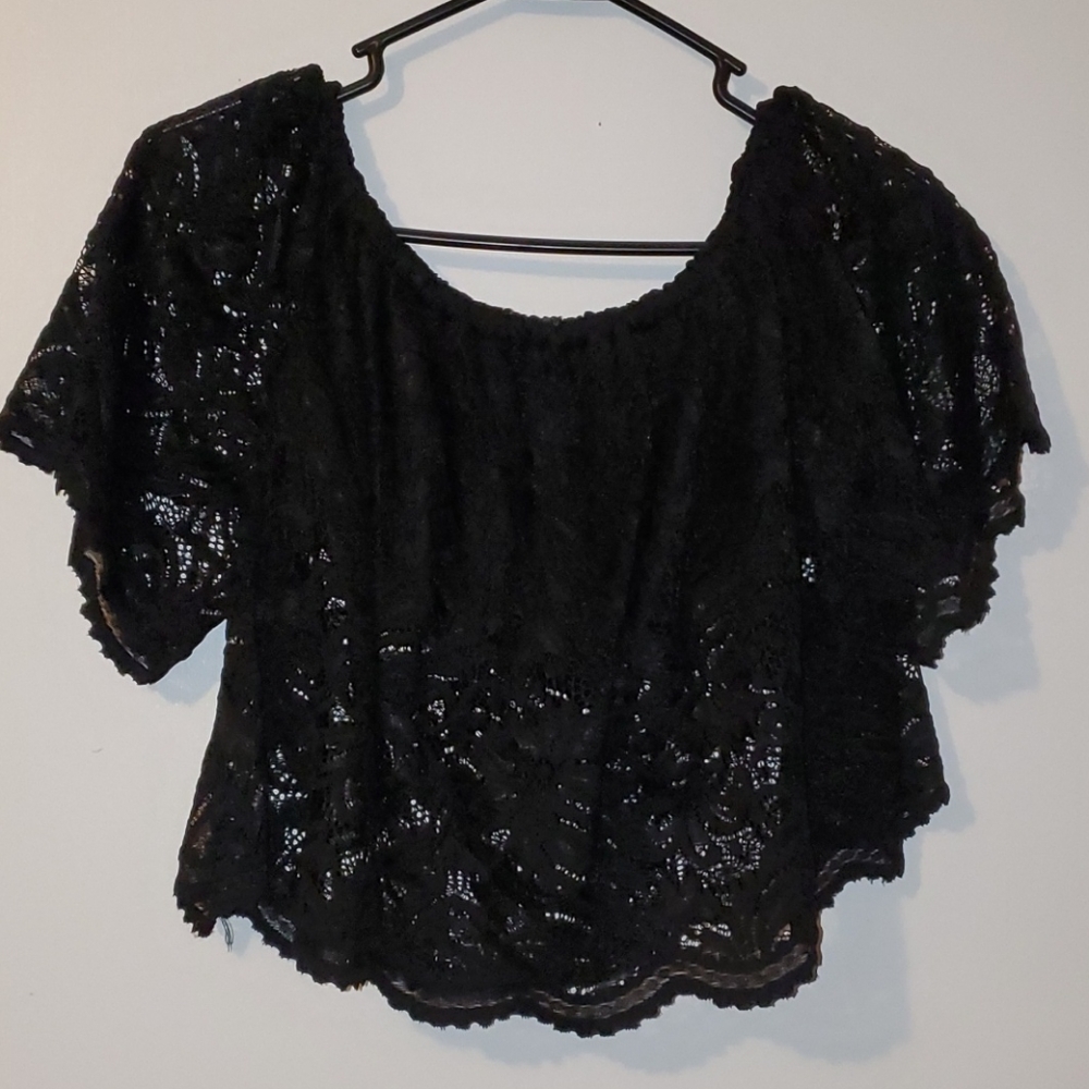Panhandle Cropped Lace Top